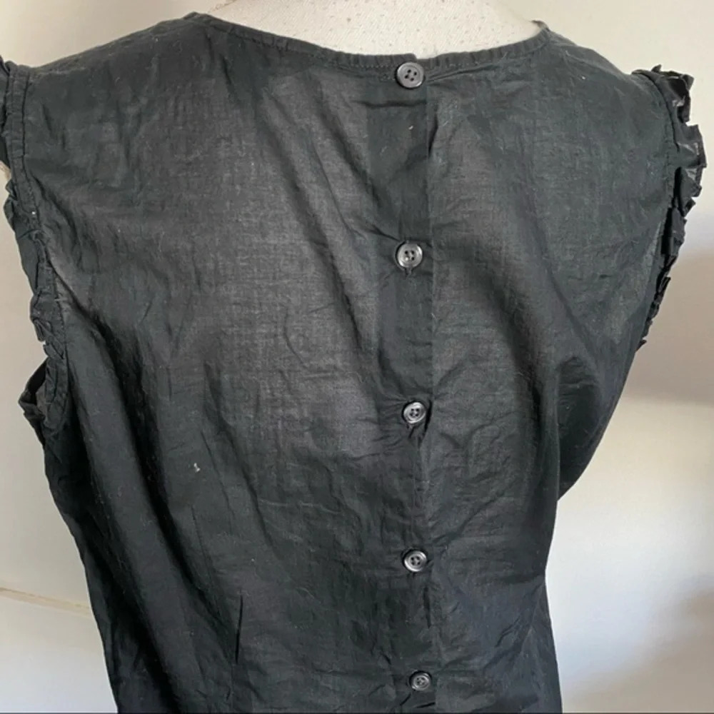 Banana Republic • Ruffle Front Black Cotton Tank Top - Picture 4 of 6